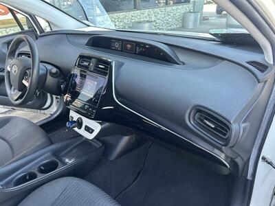 2016 Toyota Prius Two   - Photo 13 - Stanton, CA 90680