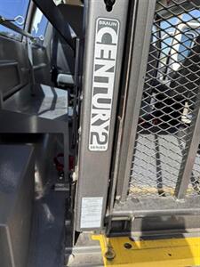 2013 Ford E-150  Wheelchair - Photo 15 - Long Beach, CA 90805