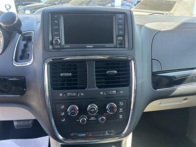 2019 Dodge Grand Caravan SXT   - Photo 20 - Long Beach, CA 90805