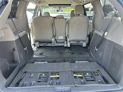 2017 Toyota Sienna XLE 8-Passenger - Photo 19 - Stanton, CA 90680