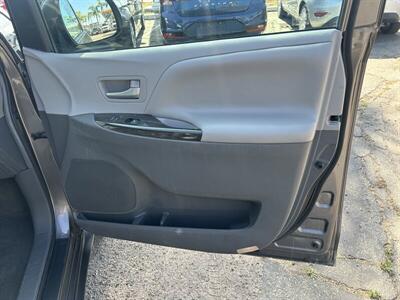 2017 Toyota Sienna XLE 8-Passenger - Photo 15 - Stanton, CA 90680