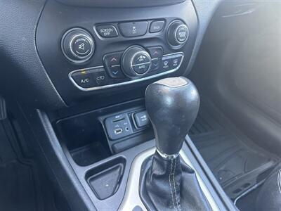 2014 Jeep Cherokee Limited   - Photo 23 - Long Beach, CA 90805