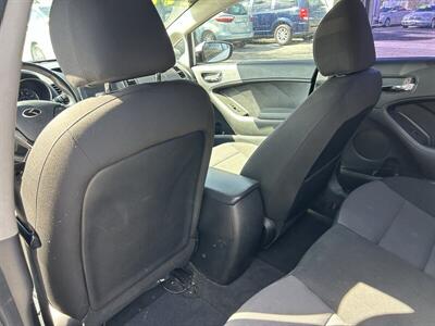 2018 Kia Forte S   - Photo 10 - Stanton, CA 90680