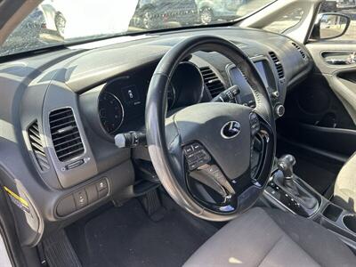 2018 Kia Forte S   - Photo 8 - Stanton, CA 90680