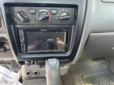2004 Toyota Tacoma PreRunner V6  SR5 - Photo 12 - Long Beach, CA 90805
