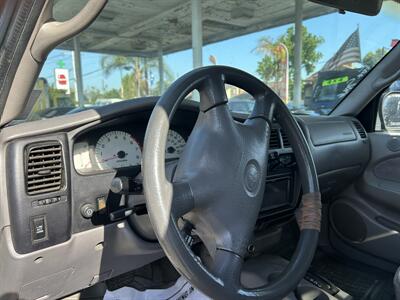 2004 Toyota Tacoma PreRunner V6  SR5 - Photo 8 - Long Beach, CA 90805