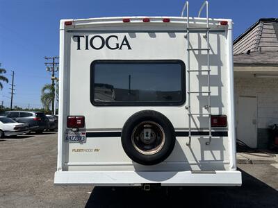 2002 TIOGA 29V Fleetwood   - Photo 4 - Stanton, CA 90680