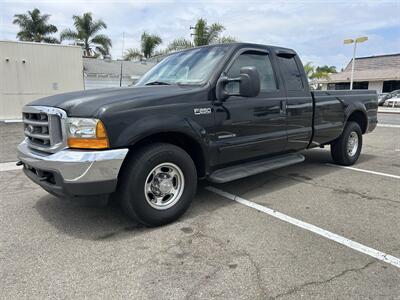 2001 Ford F-250 Lariat   - Photo 2 - Stanton, CA 90680