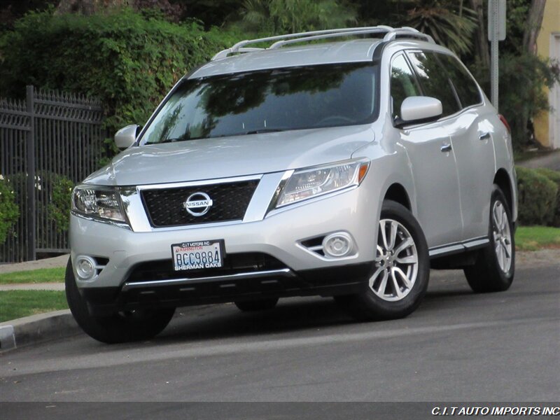 2013 Nissan Pathfinder SV   - Photo 5 - Sherman Oaks, CA 91423