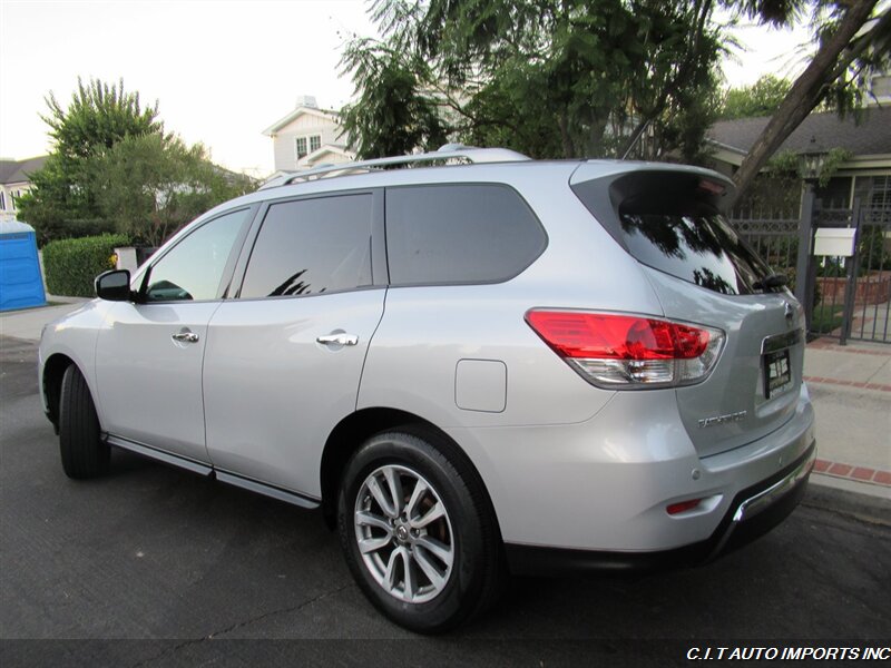 2013 Nissan Pathfinder SV   - Photo 6 - Sherman Oaks, CA 91423