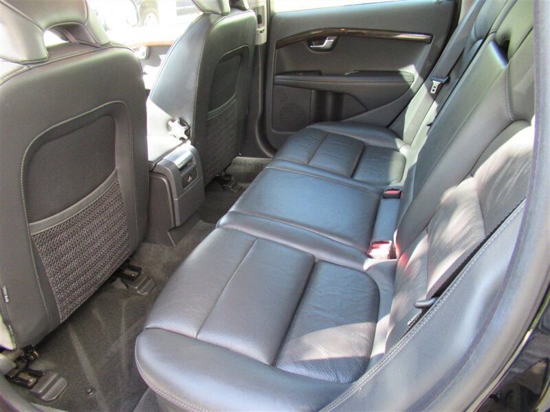 2012 Volvo XC70 T6   - Photo 27 - Sherman Oaks, CA 91423