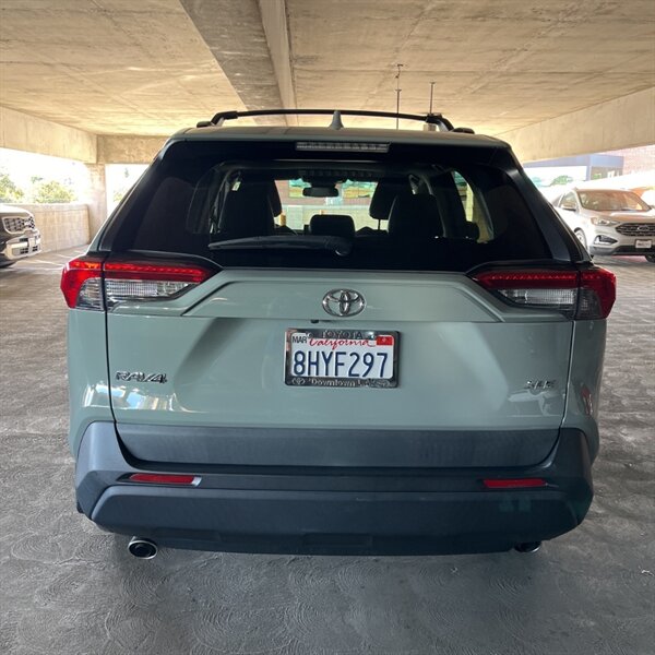 2019 Toyota RAV4 XLE   - Photo 7 - Sherman Oaks, CA 91423