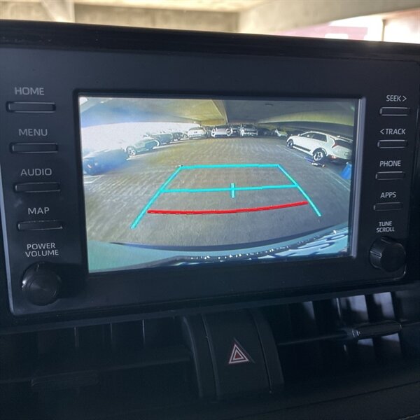 2019 Toyota RAV4 XLE   - Photo 22 - Sherman Oaks, CA 91423