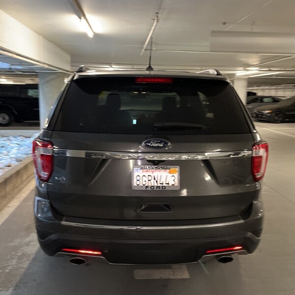 2018 Ford Explorer XLT   - Photo 10 - Sherman Oaks, CA 91423
