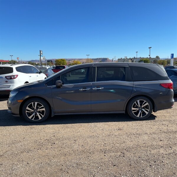 2021 Honda Odyssey Touring   - Photo 11 - Sherman Oaks, CA 91423
