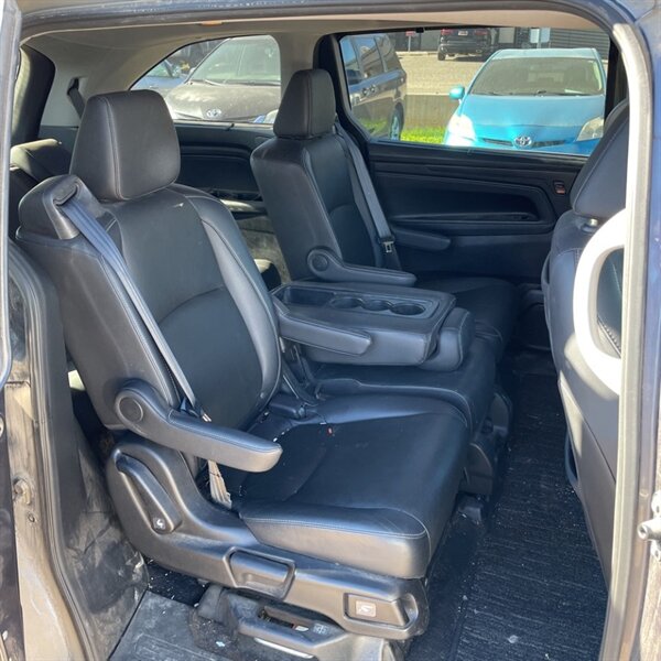 2021 Honda Odyssey Touring   - Photo 17 - Sherman Oaks, CA 91423