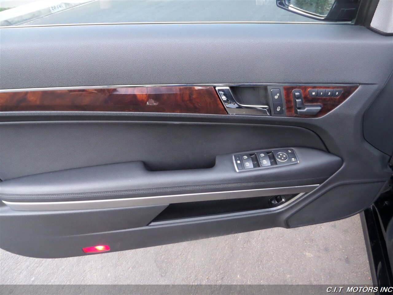 2013 Mercedes-Benz E 350   - Photo 15 - Sherman Oaks, CA 91423