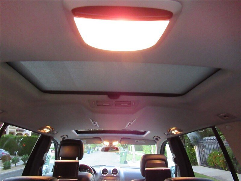2012 Mercedes-Benz GL 350 BlueTEC   - Photo 34 - Sherman Oaks, CA 91423