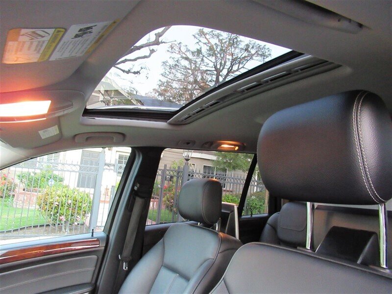 2012 Mercedes-Benz GL 350 BlueTEC   - Photo 19 - Sherman Oaks, CA 91423