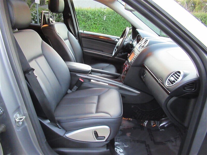 2012 Mercedes-Benz GL 350 BlueTEC   - Photo 38 - Sherman Oaks, CA 91423
