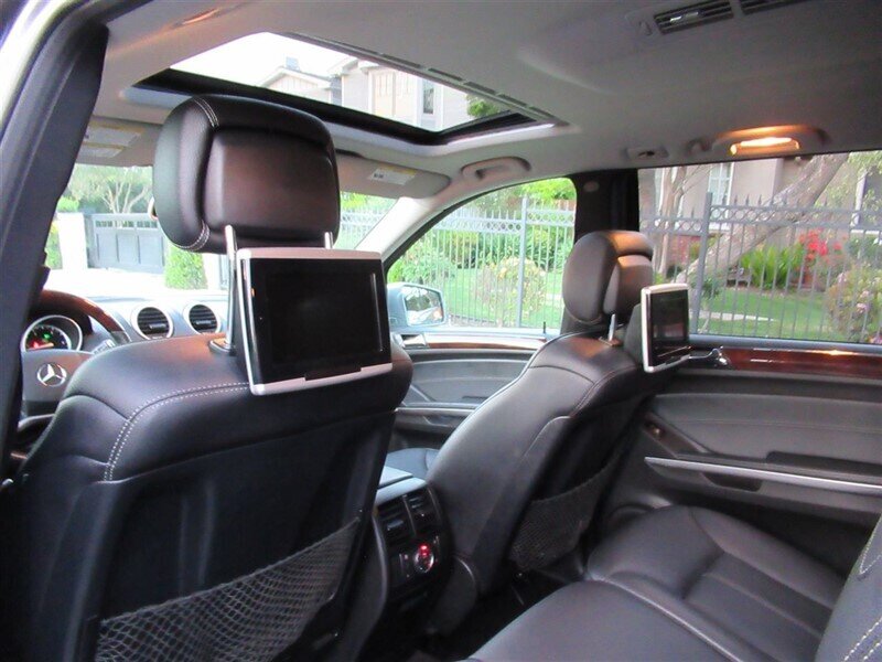 2012 Mercedes-Benz GL 350 BlueTEC   - Photo 27 - Sherman Oaks, CA 91423