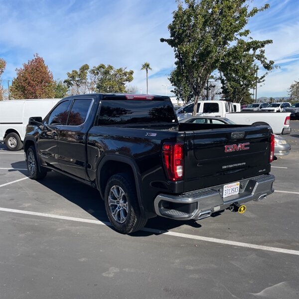 2023 GMC Sierra 1500 SLE   - Photo 7 - Sherman Oaks, CA 91423