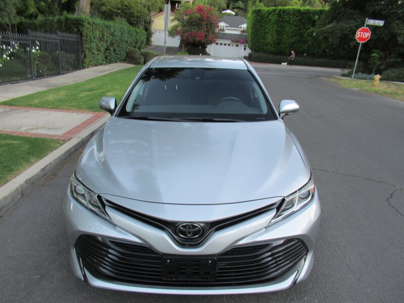 2019 Toyota Camry LE   - Photo 11 - Sherman Oaks, CA 91423