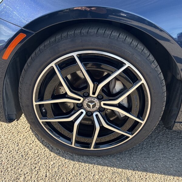 2022 Mercedes-Benz E 450 4MATIC   - Photo 12 - Sherman Oaks, CA 91423