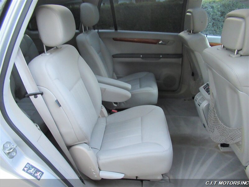 2007 Mercedes-Benz R 350   - Photo 26 - Sherman Oaks, CA 91423