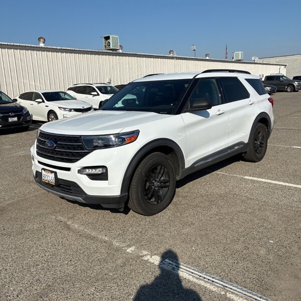 2020 Ford Explorer XLT   - Photo 9 - Sherman Oaks, CA 91423