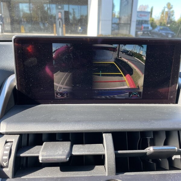 2019 Lexus NX 300   - Photo 20 - Sherman Oaks, CA 91423