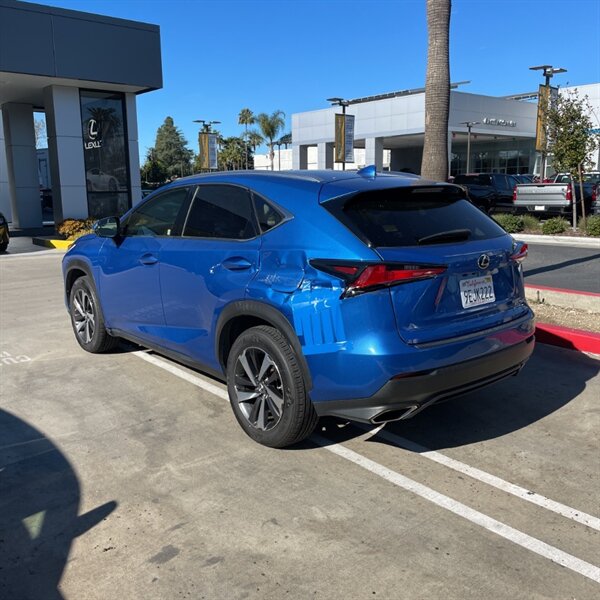 2019 Lexus NX 300   - Photo 7 - Sherman Oaks, CA 91423