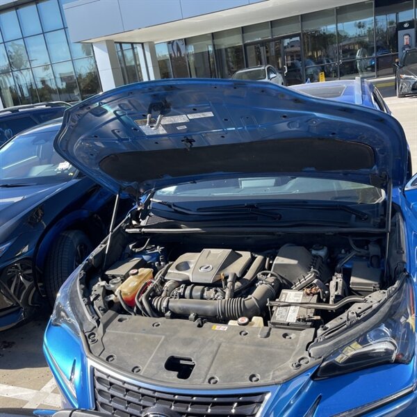 2019 Lexus NX 300   - Photo 11 - Sherman Oaks, CA 91423