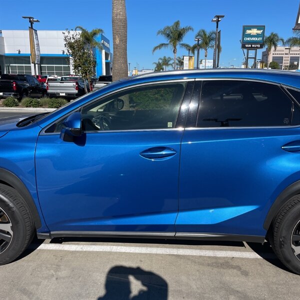 2019 Lexus NX 300   - Photo 4 - Sherman Oaks, CA 91423
