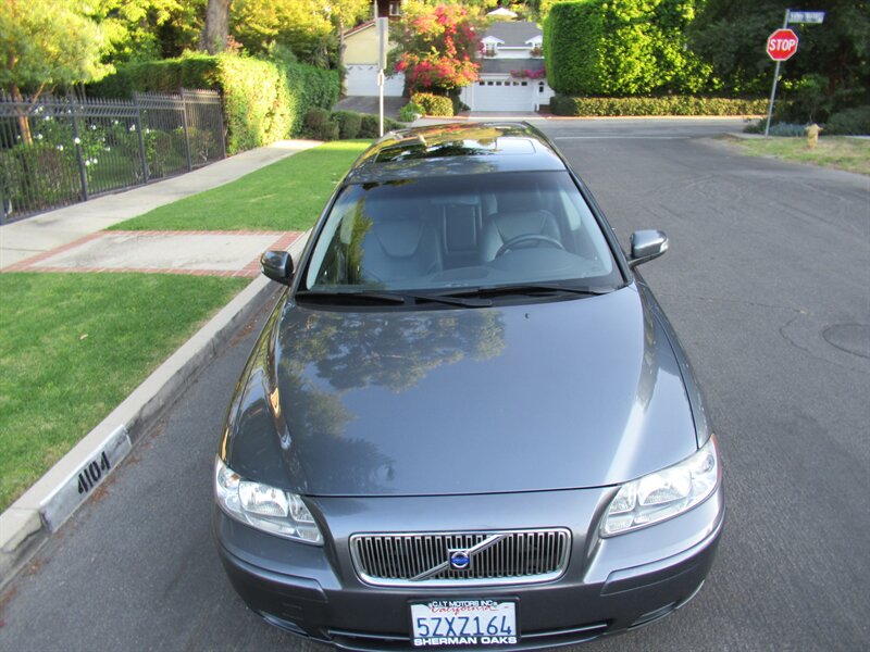 2007 Volvo V70 2.4   - Photo 37 - Sherman Oaks, CA 91423