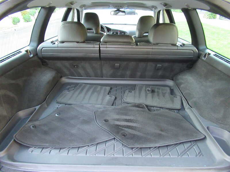 2007 Volvo V70 2.4   - Photo 26 - Sherman Oaks, CA 91423