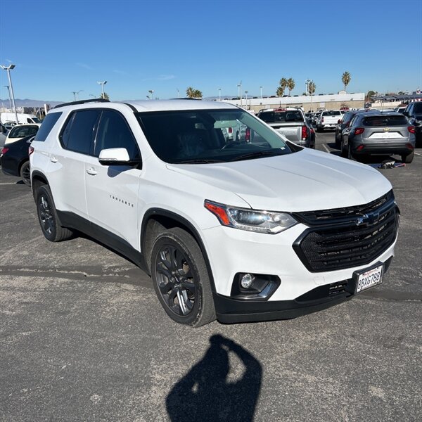 2018 Chevrolet Traverse RS   - Photo 2 - Sherman Oaks, CA 91423