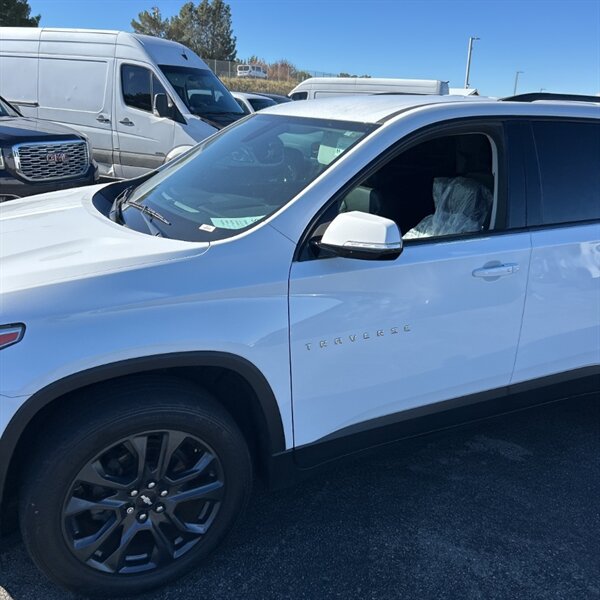 2018 Chevrolet Traverse RS   - Photo 8 - Sherman Oaks, CA 91423