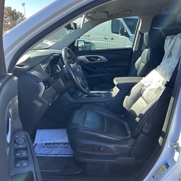 2018 Chevrolet Traverse RS   - Photo 16 - Sherman Oaks, CA 91423