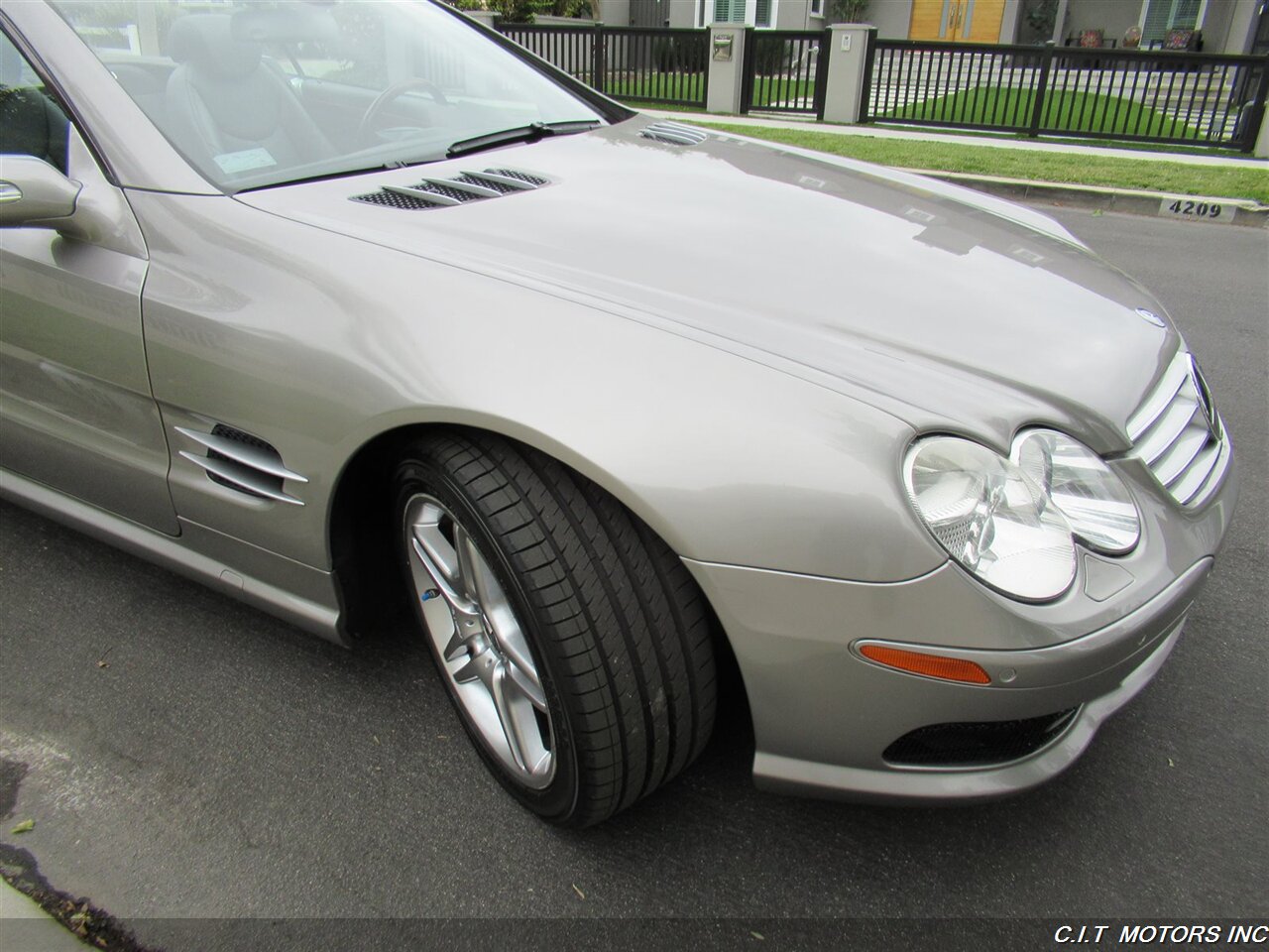 2006 Mercedes-Benz SL 500   - Photo 29 - Sherman Oaks, CA 91423