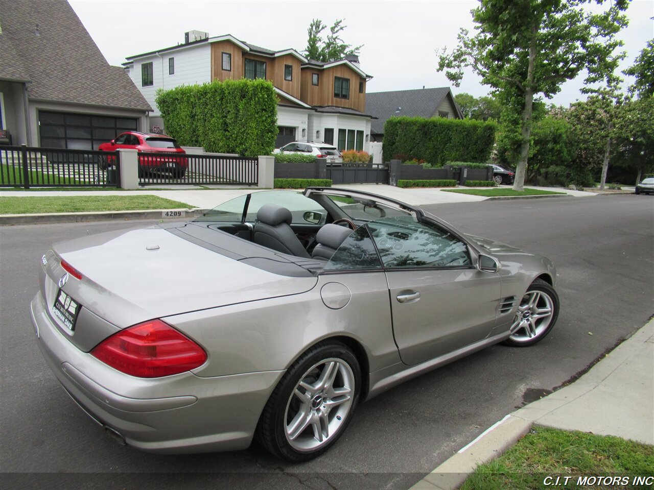 2006 Mercedes-Benz SL 500   - Photo 8 - Sherman Oaks, CA 91423