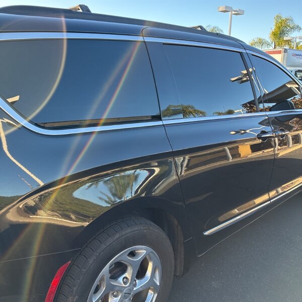 2022 Chrysler Pacifica Limited   - Photo 5 - Sherman Oaks, CA 91423