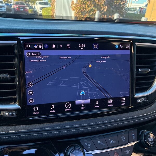 2022 Chrysler Pacifica Limited   - Photo 19 - Sherman Oaks, CA 91423