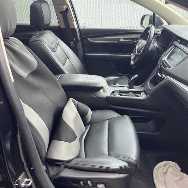 2019 Cadillac XT5 Luxury   - Photo 12 - Sherman Oaks, CA 91423
