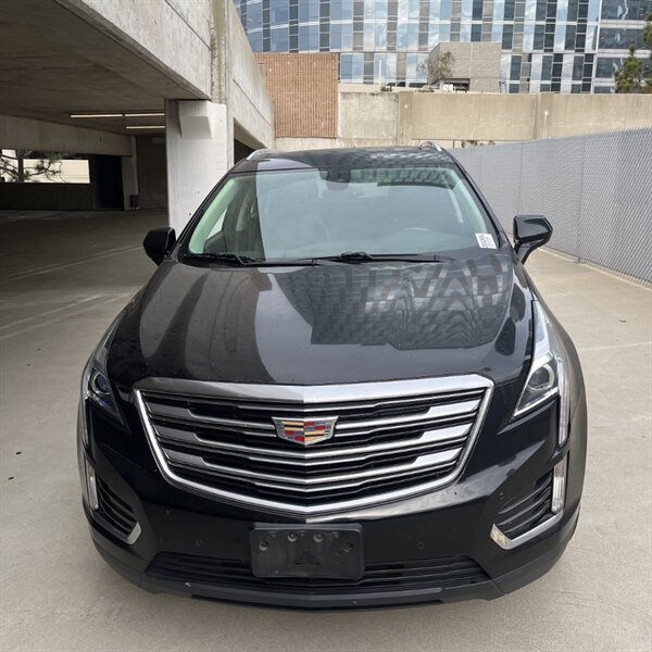 2019 Cadillac XT5 Luxury   - Photo 3 - Sherman Oaks, CA 91423