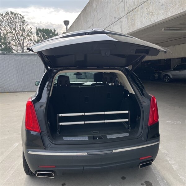 2019 Cadillac XT5 Luxury   - Photo 8 - Sherman Oaks, CA 91423