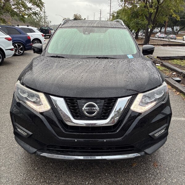 2017 Nissan Rogue Hybrid SV   - Photo 2 - Sherman Oaks, CA 91423