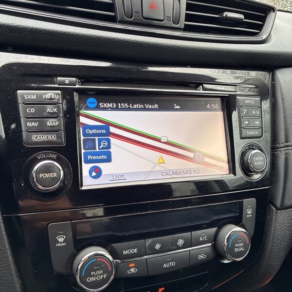 2017 Nissan Rogue Hybrid SV   - Photo 16 - Sherman Oaks, CA 91423