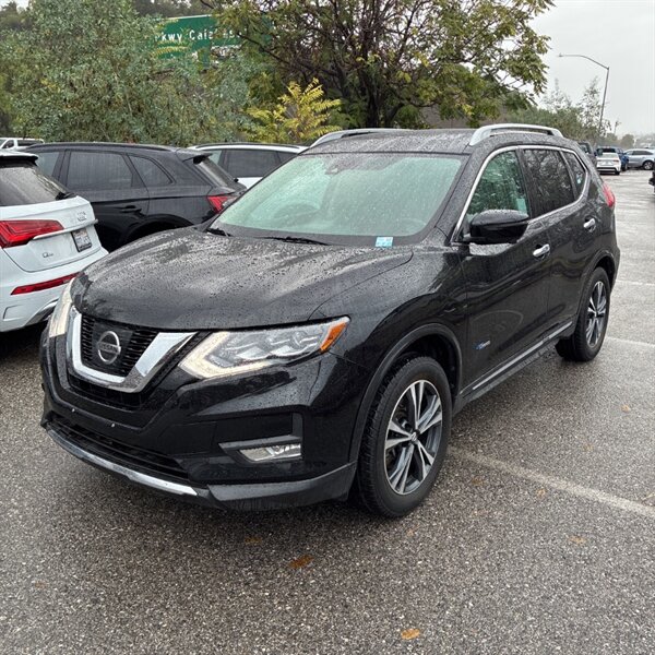 2017 Nissan Rogue Hybrid SV  