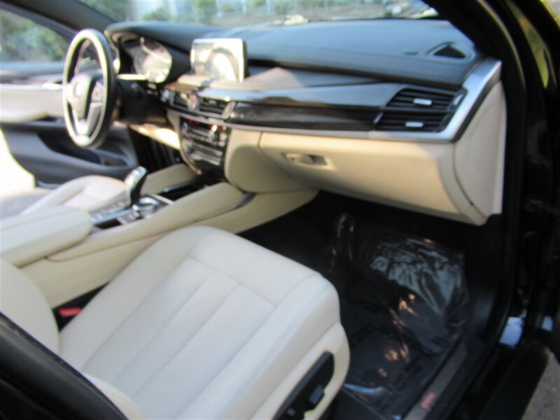 2019 BMW X6 sDrive35i   - Photo 36 - Sherman Oaks, CA 91423